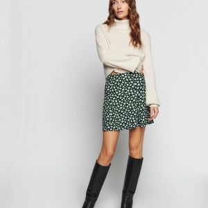 NWOT Reformation Flounce Skirt Size 12 Green